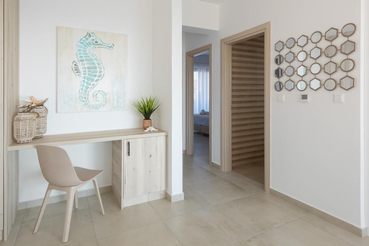 Aquarama Pool Apartments Ixia  Exterior photo